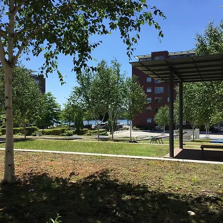 鲁默尔斯博格伯特安奥斯克罗茨公寓