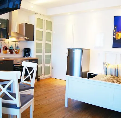 鲁默尔斯博格伯特安奥斯克罗茨公寓 *