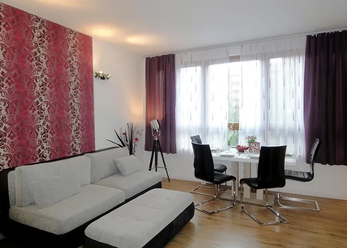 鲁默尔斯博格伯特安奥斯克罗茨公寓